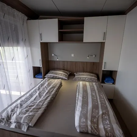 House 4 Mali Nordsee Camp * Pakostane